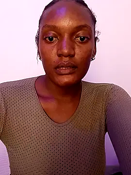 Snapshot of Its_Makena chatting on 09.17.25 Its Makena online show from 09.17.25