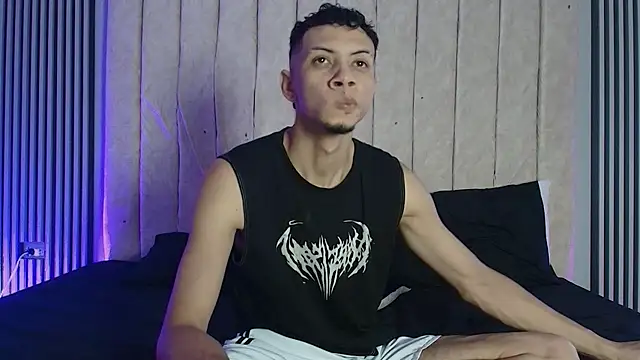 Snapshot of DustinandJordan chatting on 11.07.25 DustinandJordan online show from 11.07.25