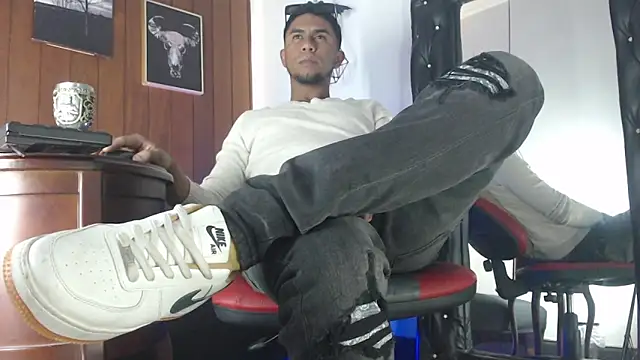 Snapshot of Sander_ath chatting on 09.26.25 Sander ath online show from 09.26.25