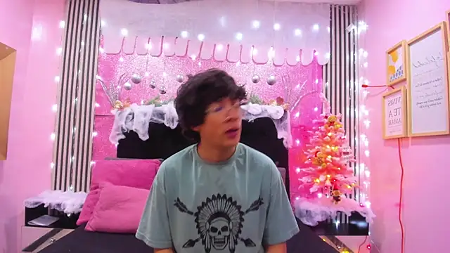 Desire Ecstasy online show from 12.22.25