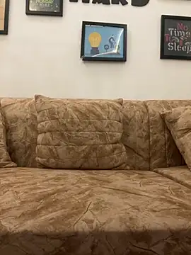 layra 9900 online show from 09.21.25