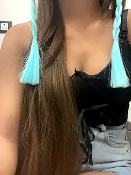 layra 9900 online show from 11.05.25