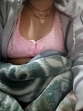 CUTGIRL76 online show from 12.21.25