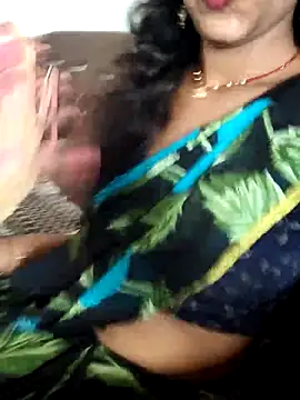 Snapshot of AnanyaKapoor89 chatting on 09.13.25 AnanyaKapoor89 online show from 09.13.25