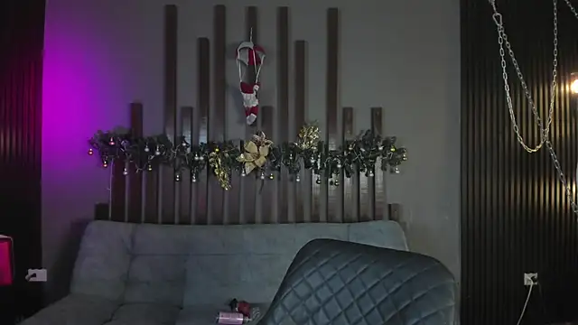 kloe bella online show from 11.25.25