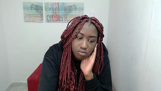 milykabombastik online show from 11.05.25