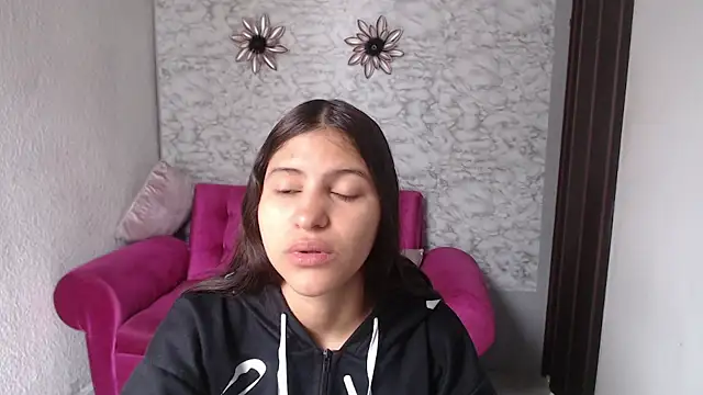 Evagirl69 online show from 04.16.26