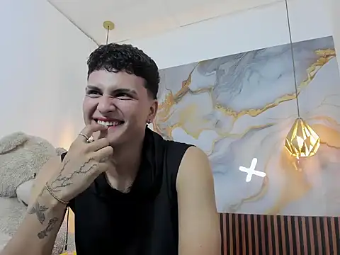 LiamCardona online show from 09.18.25