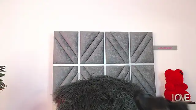 AlombraMorris online show from 10.25.25