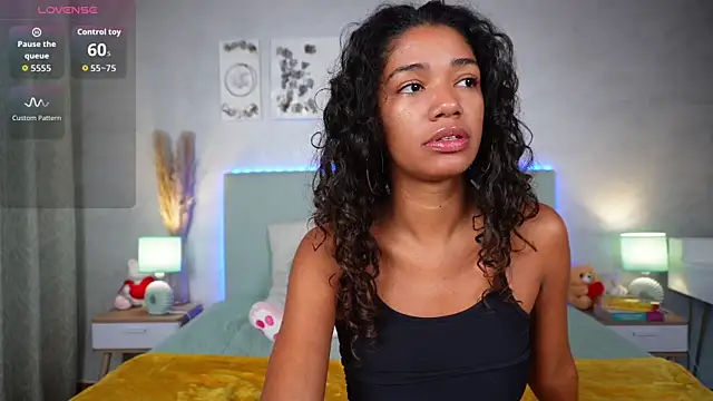 Snapshot of LibertyLust chatting on 10.02.25 LibertyLust online show from 10.02.25