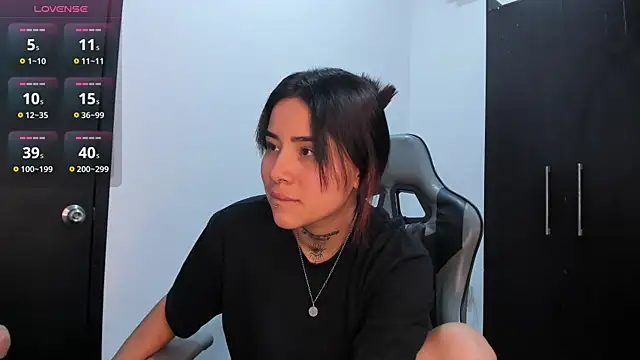 Nixielee   online show from 09.24.25