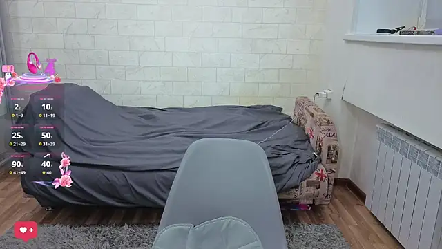 AlisaWyn online show from 10.20.25