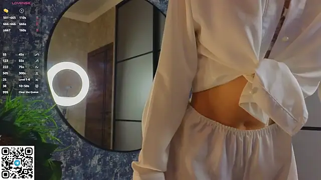 Quinavelle online show from 04.12.26