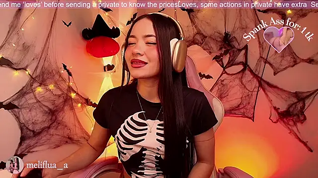 Snapshot of Melifluaa chatting on 10.08.25 Melifluaa online show from 10.08.25