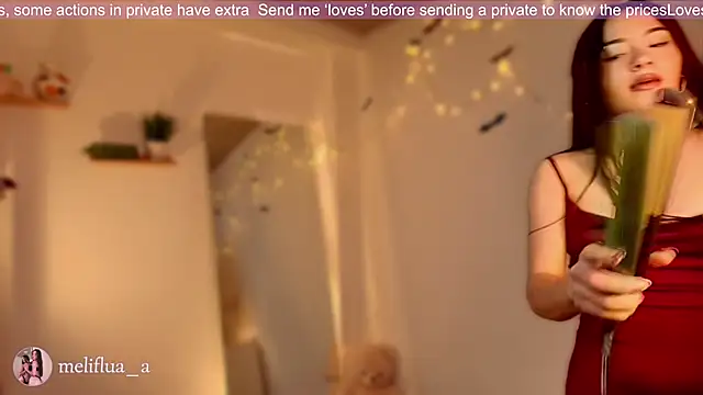 Snapshot of Melifluaa chatting on 10.24.25 Melifluaa online show from 10.24.25