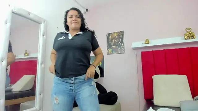 Snapshot of Adrianasex_69x chatting on 05.23.26 Adrianasex 69x online show from 05.23.26
