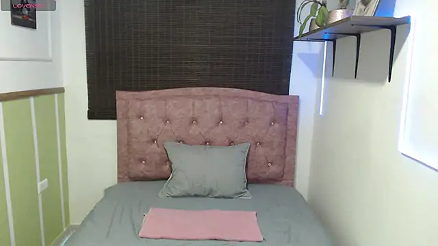 veronica em1 online show from 04.08.26