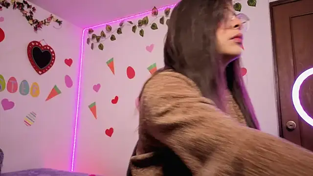 MiaCollinssx online show from 04.12.26