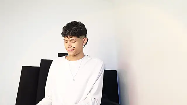 alexmark  online show from 10.31.25