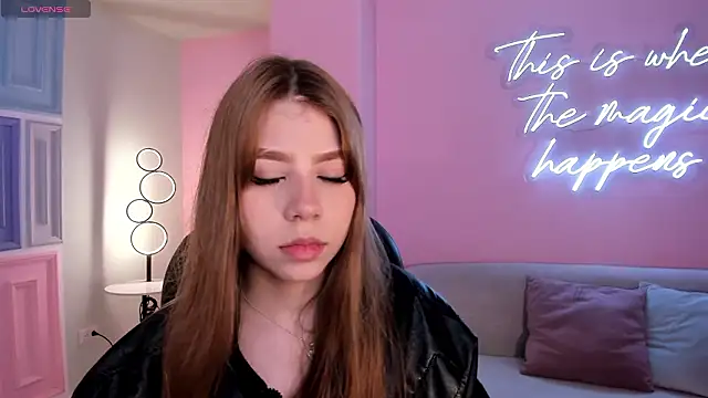 TiffannySins online show from 03.08.26