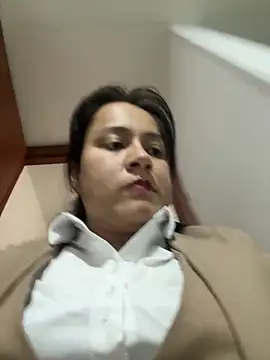 Leonis 0 online show from 11.06.25