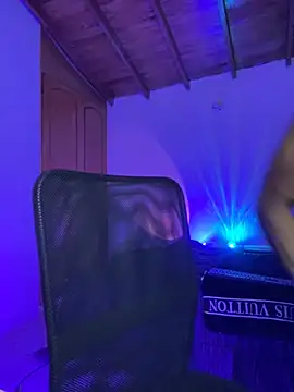 Snapshot of RickKrong_ chatting on 09.13.25 RickKrong online show from 09.13.25