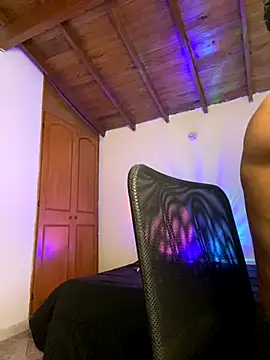 Snapshot of RickKrong_ chatting on 09.13.25 RickKrong online show from 09.13.25