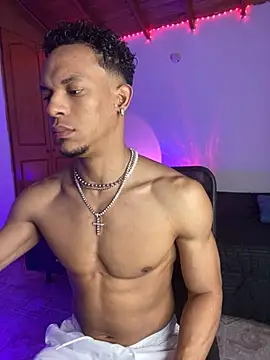 Snapshot of RickKrong_ chatting on 09.20.25 RickKrong online show from 09.20.25