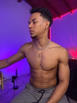 Snapshot of RickKrong_ chatting on 09.26.25 RickKrong online show from 09.26.25