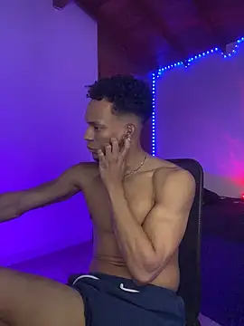 Snapshot of RickKrong_ chatting on 10.08.25 RickKrong online show from 10.08.25