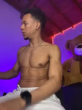 Snapshot of RickKrong_ chatting on 10.20.25 RickKrong online show from 10.20.25