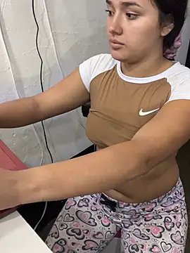 Luciaparker03 online show from 02.04.26