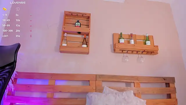  miss mia online show from 11.29.25