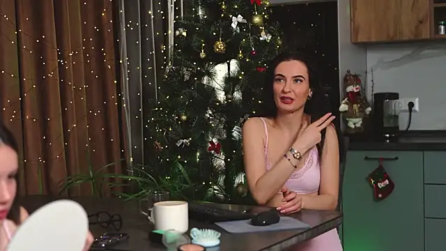 Snapshot of Anny_Molly chatting on 02.05.26 Anny Molly online show from 02.05.26