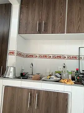 evelyn 1702 online show from 09.21.25