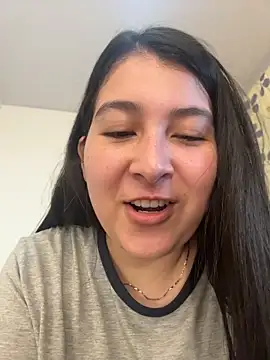 Snapshot of evelyn_1702 chatting on 06.28.26 evelyn 1702 online show from 06.28.26