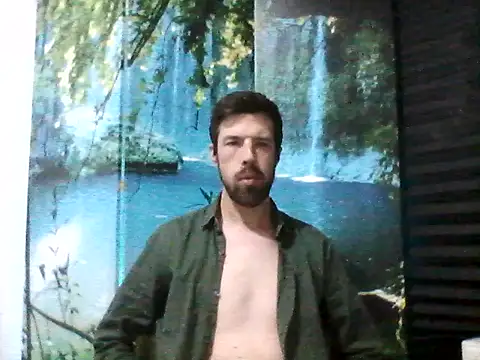 Snapshot of welcome-to-the-jungle chatting on 10.15.25 welcome-to-the-jungle online show from 10.15.25