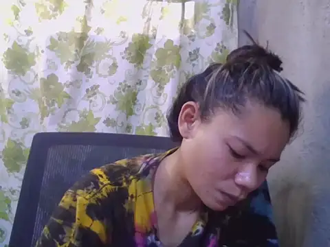 Sweeetgurll online show from 09.11.25