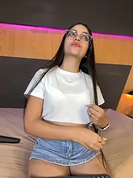 Snapshot of Alexia__cox chatting on 10.12.25 Alexia cox online show from 10.12.25