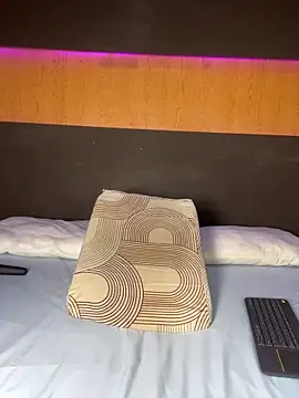 Alexia  cox online show from 03.05.26