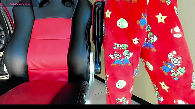 Snapshot of Natasha_clifford chatting on 12.02.25 Natasha clifford online show from 12.02.25