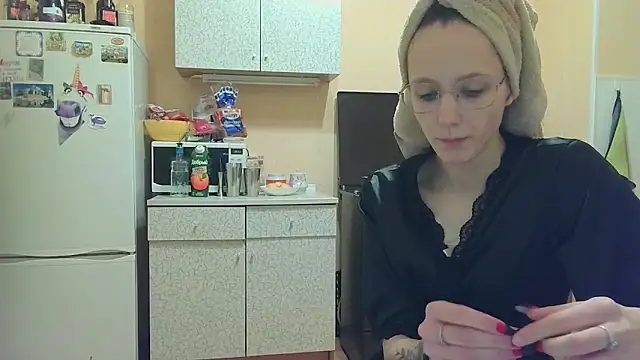 Snapshot of Lucy_Divine chatting on 11.15.25 Lucy Divine online show from 11.15.25