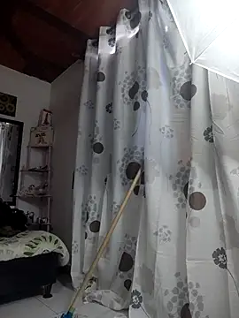 Snapshot of abnerdam01 chatting on 10.15.25 abnerdam01 online show from 10.15.25