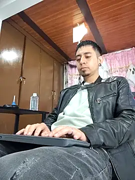 Snapshot of abnerdam01 chatting on 10.20.25 abnerdam01 online show from 10.20.25