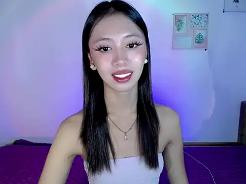lovely kiannaHugecock online show from 05.12.26