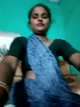 Snapshot of Sapna9685 chatting on 10.22.25 Sapna9685 online show from 10.22.25