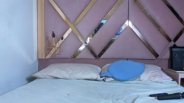 Sophia moo  online show from 01.16.26