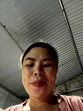 Snapshot of han-cute chatting on 10.01.25 han-cute online show from 10.01.25