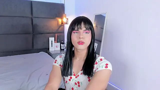 Slenna Moon online show from 10.16.25