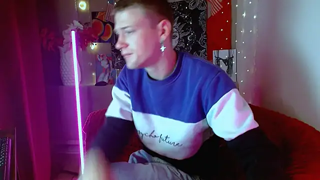 Snapshot of Xavier_Night81 chatting on 09.15.25 Xavier Night81 online show from 09.15.25